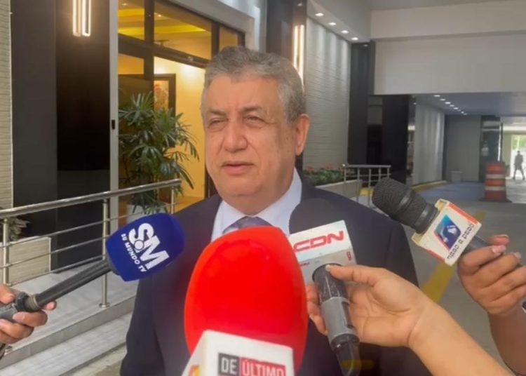 Gustavo Sánchez pide a Yeni Berenice que advierta a implicados en caso SeNaSa “que duerman con ropa”