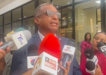 Oposición dice multa de US$5 millones contra AERODOM no basta y exigen sanciones más severas