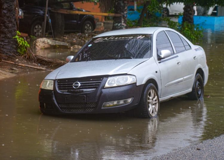 COE: 351 viviendas afectadas y 1,781 personas desplazadas por lluvias