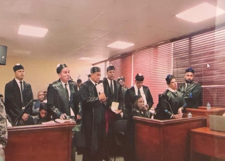 Audiencia del caso Coop-Herrera aplazada por clima; socios exigen justicia y devolución de ahorros