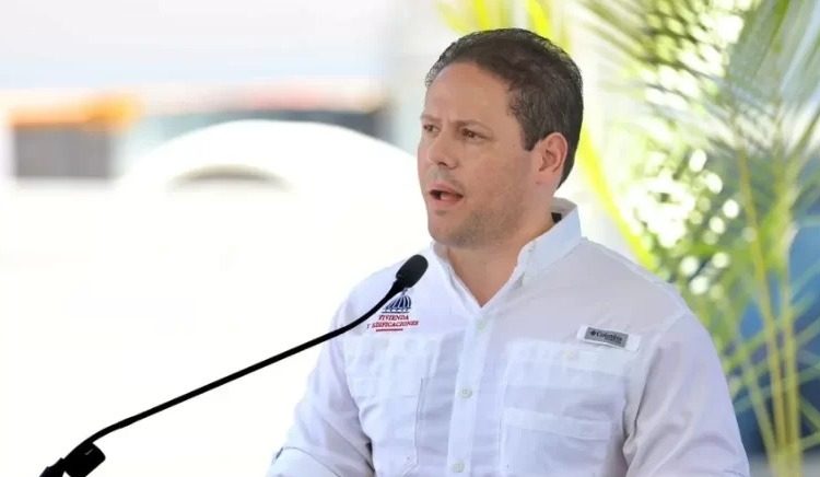 Ministro Bonilla: “Hoy abrimos un hospital único en el Caribe”