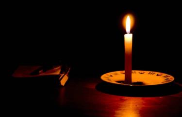 Ciudadanos de El Almirante en SDE denuncian apagón de más de 12 horas