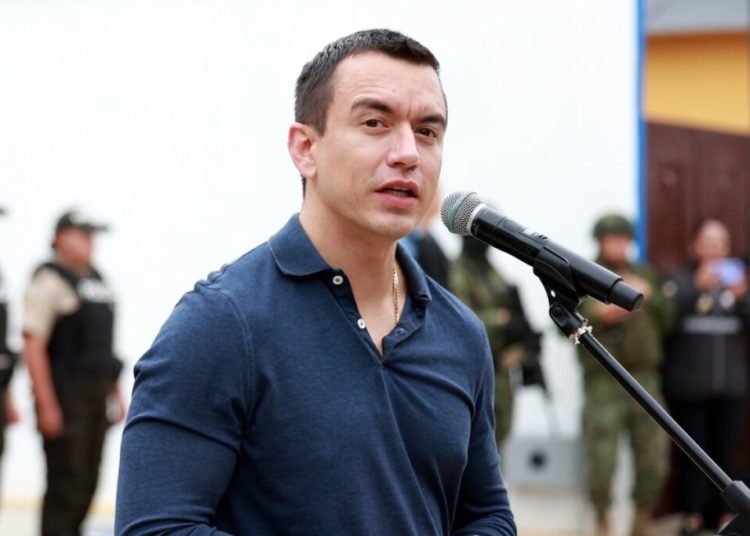 El presidente Noboa asevera que Ecuador afronta «actos de terrorismo disfrazados de protesta»