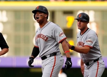 Rafael Devers conecta jonrón y enciende una trifulca entre Gigantes y Rockies