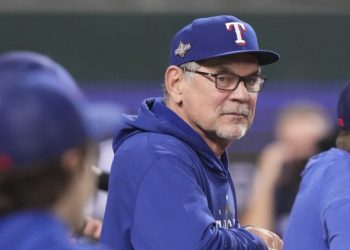 Bruce Bochy no continuará como mánager de los Rangers en 2026; asumirá rol en la gerencia
