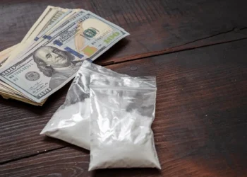 DINTEL en La Vega ocupa droga, dinero en efectivo y detiene a tres personas