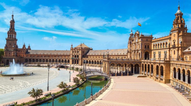 España está entre los 20 países más ricos del mundo por activos financieros netos