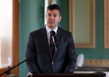 Presidente paraguayo inaugura la primera planta aceitera de la región del Chaco