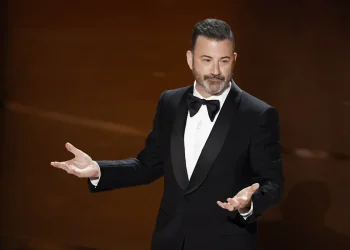 Jimmy Kimmel vuelve a emitirse en todo EE.UU. tras fin del veto de Sinclair y Nexstar