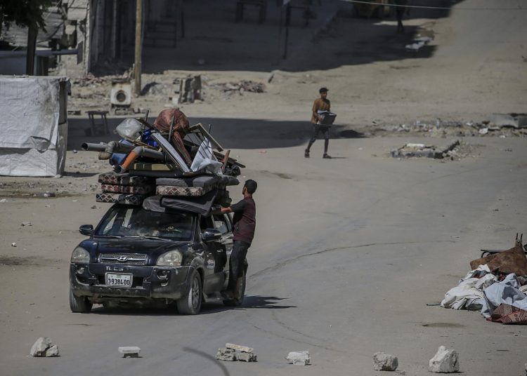 Cinco personas, tres menores, murieron de hambre el sábado en Gaza, según Sanidad