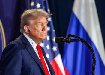 Trump advierte a Hamás de no usar a los rehenes como escudos humanos