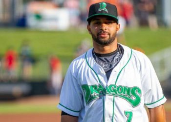 Toros adquieren a Francisco Urbáez en cambio desde el Escogido