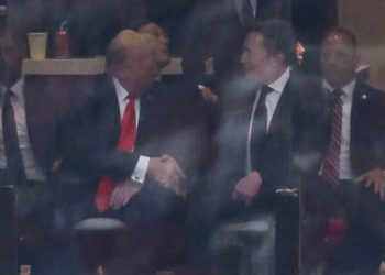 Trump honra a Charlie Kirk calificándolo como uno de «los más grandes patriotas» de EE.UU.