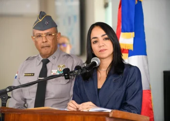 Faride dice hay déficit de agentes y anuncia protocolos para reforzar seguridad en hospitales