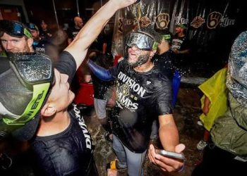 Cerveceros conquistan por tercer año seguido la División Central de la Liga Nacional