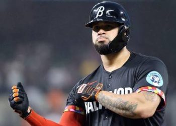 Gigantes del Cibao firman a Gary Sánchez