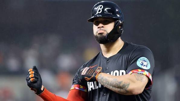 Gigantes del Cibao firman a Gary Sánchez