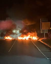 Protesta en El Cruce de Ocoa por prolongados apagones eléctricos