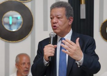 Leonel dice Gobierno terminó admitiendo irregularidades en Senasa