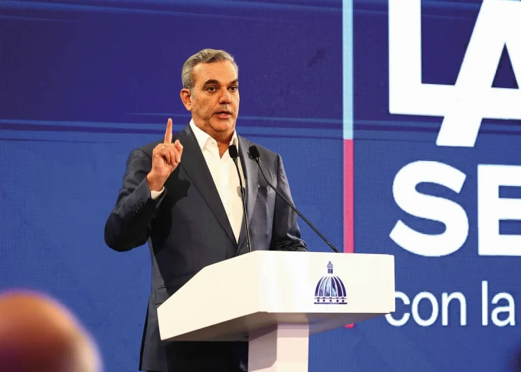 Abinader le “leyó las cartillas” a los funcionarios advirtiendo consecuencias de corrupción