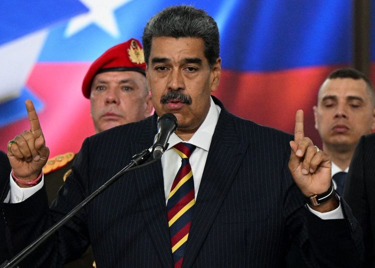 Maduro anuncia para el viernes jornada de movilización de Milicia ante «amenazas» de EEUU