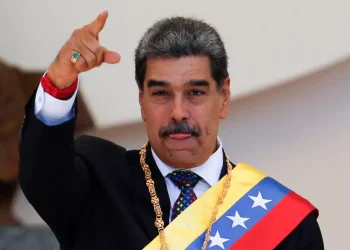 Maduro ordena movilizar a 25.000 efectivos para reforzar la defensa fronteriza