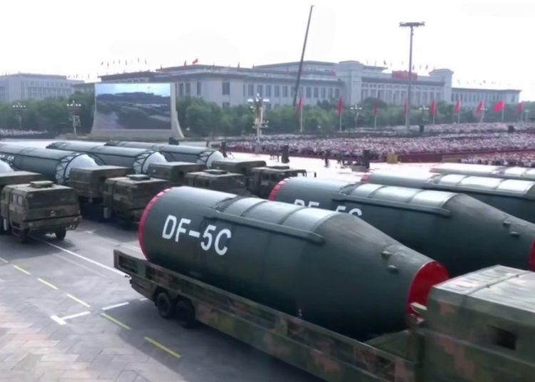 China muestra un misil balístico, capaz de alcanzar todo el planeta