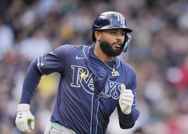 Junior Caminero se convierte en el segundo miembro de Rays en dar 40 jonrónes