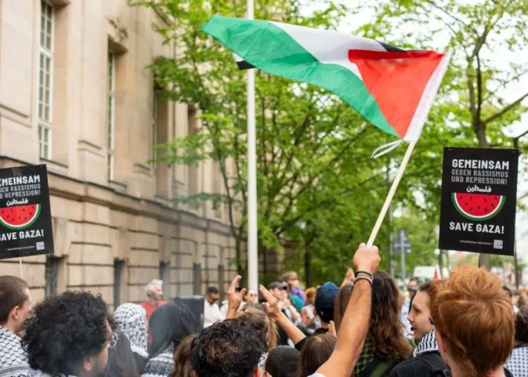 Berlín reitera que reconocerá a Palestina sólo al término de un proceso negociado