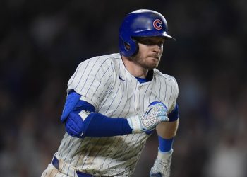 Cachorros vencen a Rays y se acercan a los Cerveceros en la Central