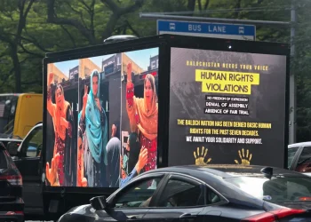 Los camiones con pantallas, una manera de acercar todo tipo de protestas a la ONU