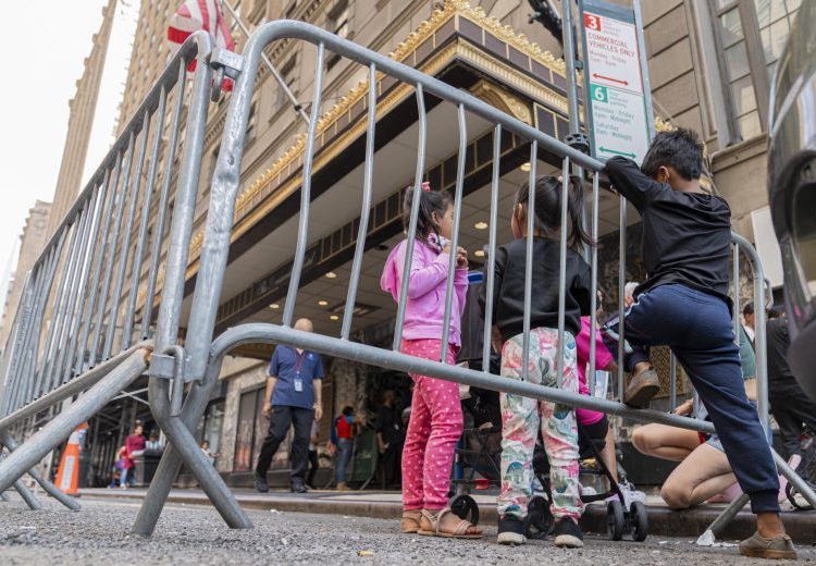 Un juez prolonga la orden que impide a EE.UU. deportar a cientos de niños de Guatemala