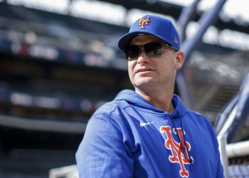 Mets confirman continuidad de Carlos Mendoza como mánager para la temporada 2026