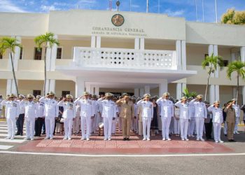Vicealmirante Juan Bienvenido Crisóstomo Martínez asume mando de la Armada Dominicana