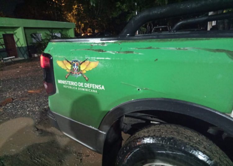 Un hombre resulta herido de bala en un enfrentamiento con agentes ambientales