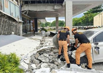 Al menos dos muertos por terremoto de 7,4 con evacuaciones en el sur de Filipinas