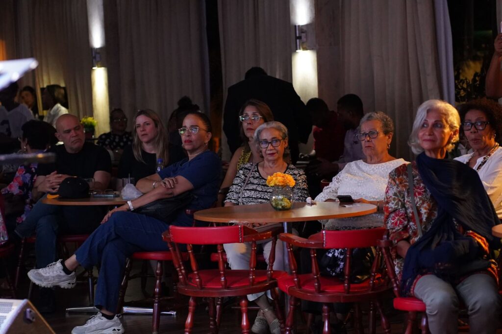 Oasis Lúdico anima las noches de la Feria del Libro con atractiva programación - Noticias de hoy en República Dominicana | De Último Minuto