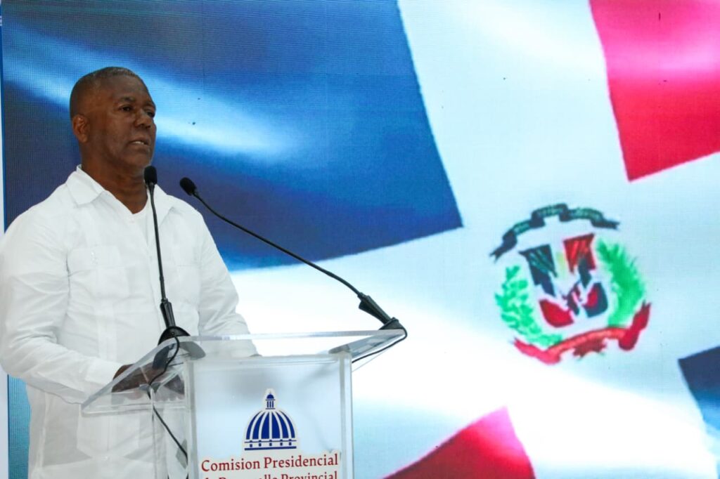 Gobierno inaugura Polideportivo Club Rafael Osvaldo Mercedes “CROM” en Villa Mella y anuncia otras obras - Noticias de hoy en República Dominicana | De Último Minuto