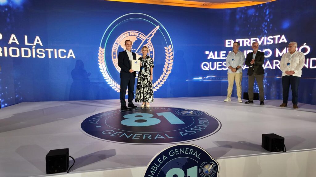 La SIP honra a “defensores de la democracia” con los Premios a la Excelencia Periodística 2025 | 3 | La SIP honra a “defensores de la democracia” con los Premios a la Excelencia Periodística 2025 - Noticias de hoy en República Dominicana | De Último Minuto