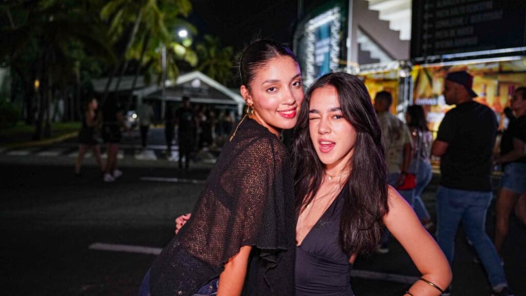 Fanáticos le "dieron hasta abajo" en concierto de Wisin y Jowell & Randy - Noticias de hoy en República Dominicana | De Último Minuto