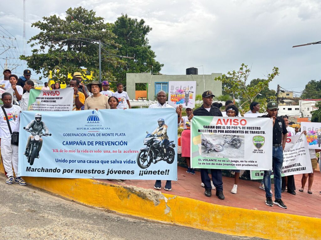 Jóvenes de Yamasá se movilizan para frenar las tragedias viales | 4 | Jóvenes de Yamasá se movilizan para frenar las tragedias viales