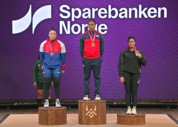 Yudelina Mejía hace historia al conquistar el primer oro mundial para la halterofilia dominicana