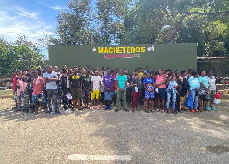 Ejercitó detiene a 82 nacionales haitianos en operativos