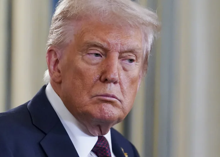 Trump aboga para que YouTube permita el regreso de Univision a la plataforma