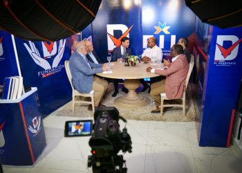 Fundación El Demócrata lanza el Premio Nacional de Jóvenes Escritores, dedicado a Camila Henríquez Ureña