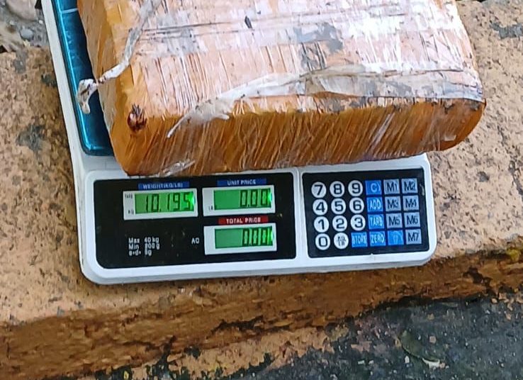 Decomisan 20 libras de marihuana en operativo en Las Matas de Farfán