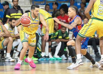 Eddy Polanco y San Carlos se aferran a la cima del grupo A en su quinto triunfo