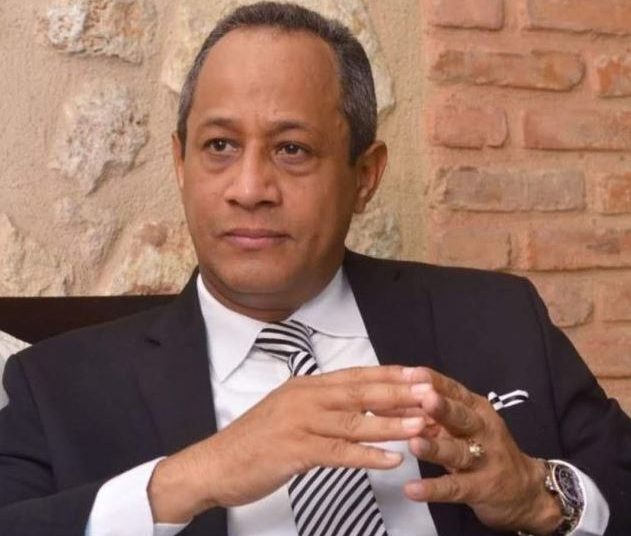 Abogado Amadeo Peralta Denuncia Mafia Inmobiliaria en Punta Rucia