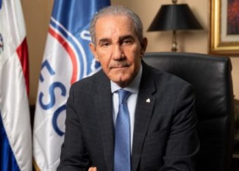 Franklin García Fermín destaca oportunidades de la educación superior en cumbre global