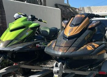 La Armada está incautando los Jet Ski que manejan de manera temeraria y cerca de bañistas 